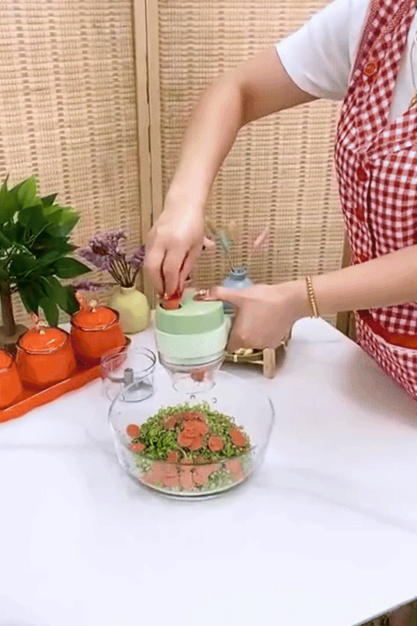 Mini Wireless Electric Food Chopper – USB Rechargeable One-Touch Kitchen Chopper